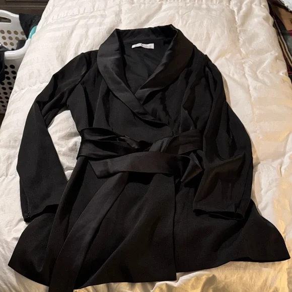 Mac Duggal Wrap Black Satin Lapel Blazer/dress Size 12 - Picture 4 of 7